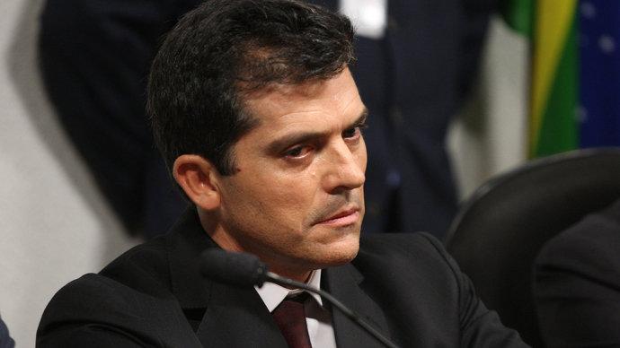 Justiça manda Cachoeira e Cavendish para prisão domiciliar