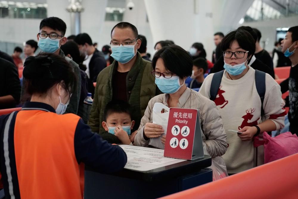 China isola 2ª cidade para tentar frear epidemia
