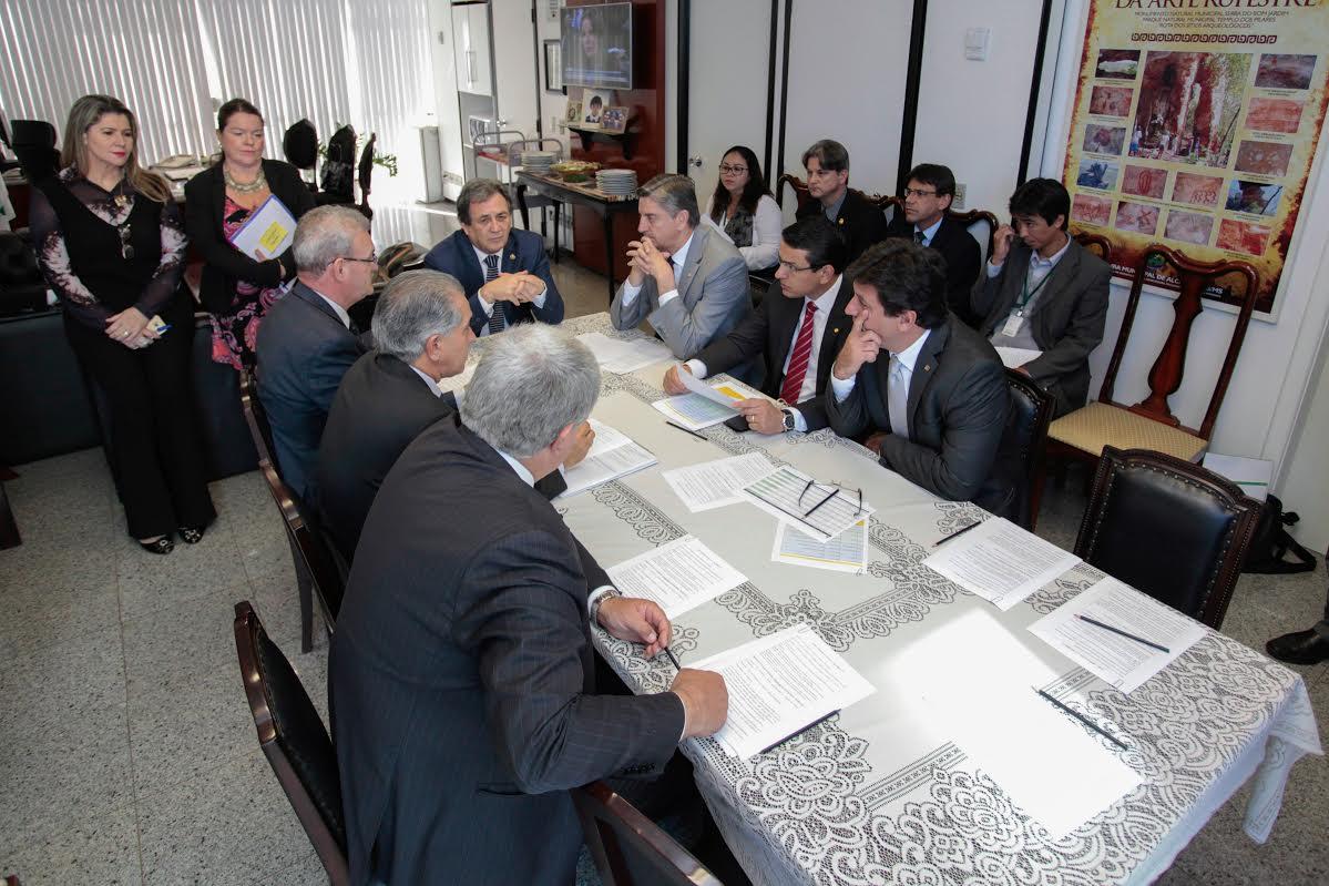 Bancada Federal de MS discute LDO 2017