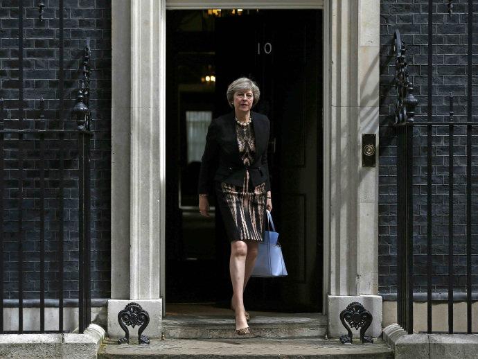 Partido Conservador escolhe finalistas para sucessão de Cameron