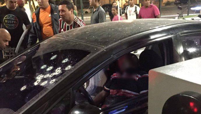Homem é executado em estacionamento de shopping no RJ