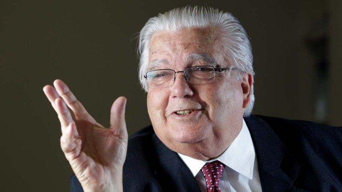 Ex-ministro de Dilma sofre acidente de carro em Minas Gerais e está em estado grave