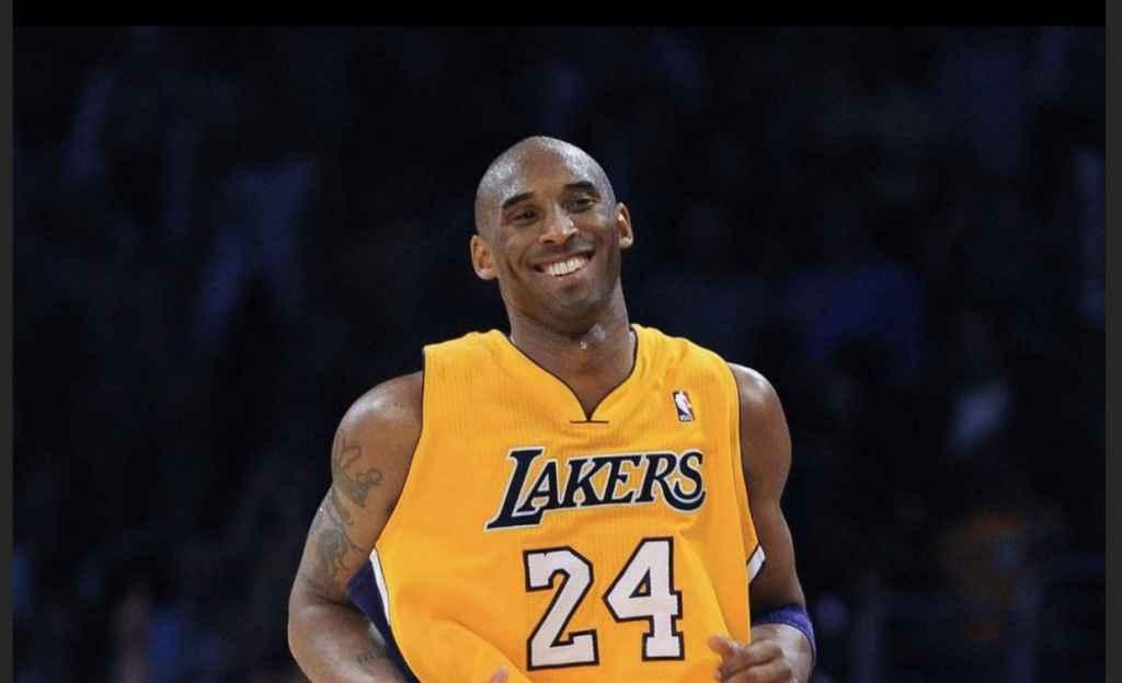 Kobe Bryant morre em acidente de Helicóptero