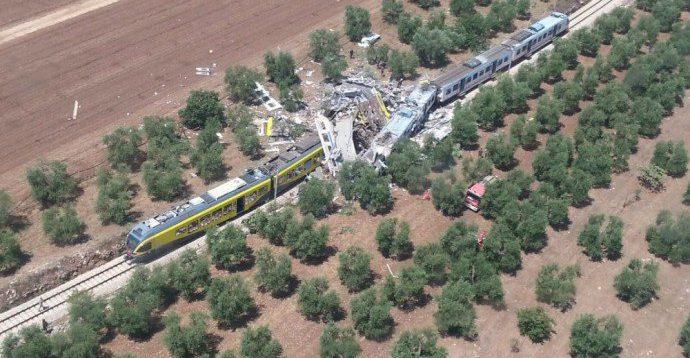 Colisão entre trens deixa ao menos 20 mortos na Itália