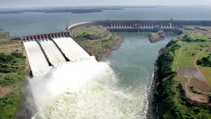 Despesa com Itaipu pode elevar conta de luz