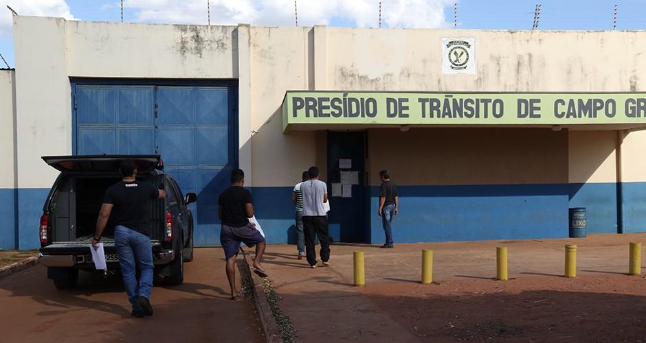 Lotadas, penitenciárias receberão novos presos