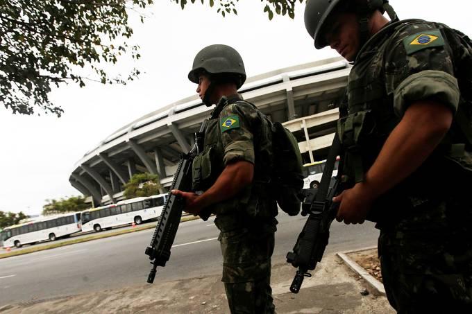 Forças de segurança simulam abertura da Rio16