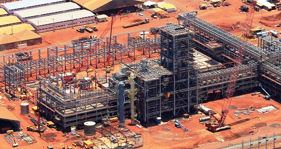 Petrobras promete concluir fábrica de fertilizantes