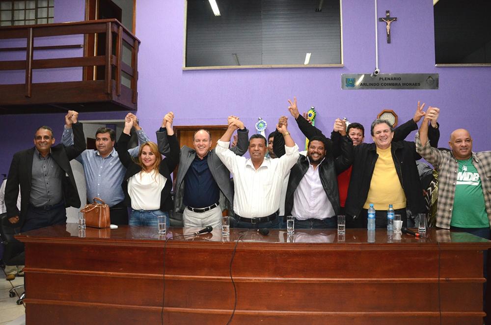 PMDB lança pré candidatura de Menê a prefeito de Nioaque