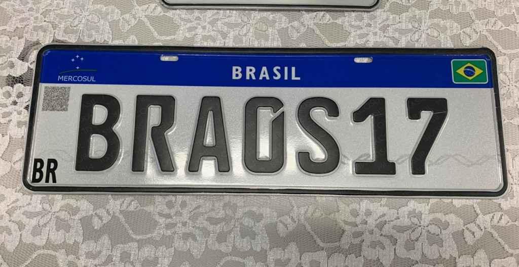 Placa Mercosul pode custar até R$ 320 em MS