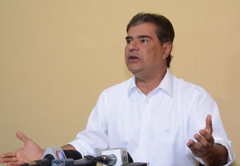 Partidos têm dificuldades para definir candidatos na Capital