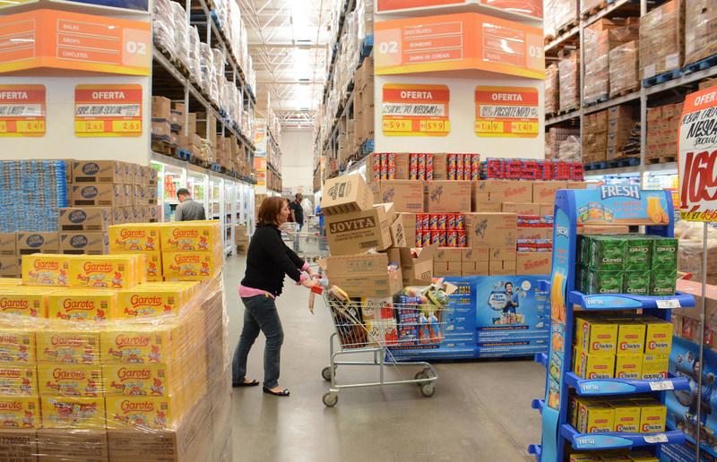 Atacarejos driblam crise e vendas crescem 37% em MS