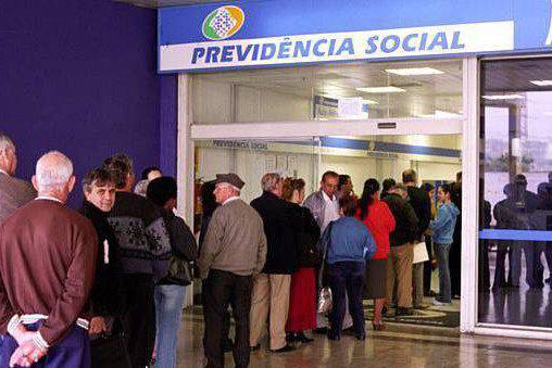 Governo publica decreto que garante antecipação do 13º salário