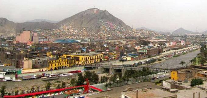 Bairros pobres de Lima viram atração turística