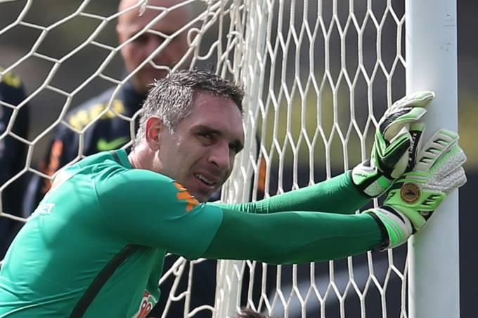 Rio-2016: Prass sente dores no cotovelo e não treina