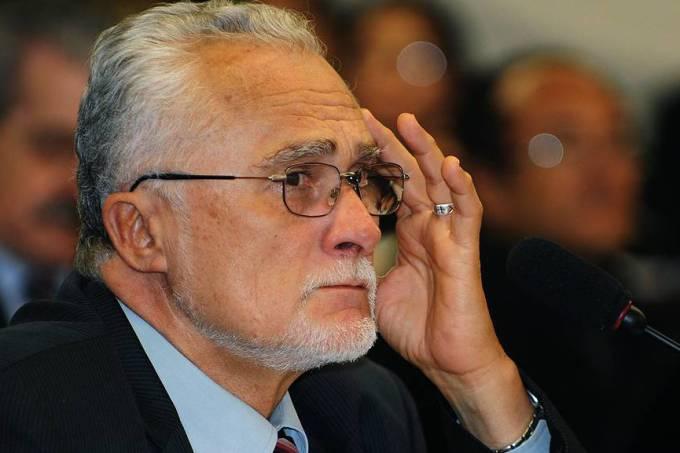 TRF confirma condenação de Genoino e mais 6 em esquema