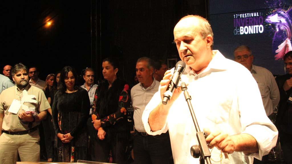 Primeira noite do Festival de Inverno reúne 4 mil pessoas