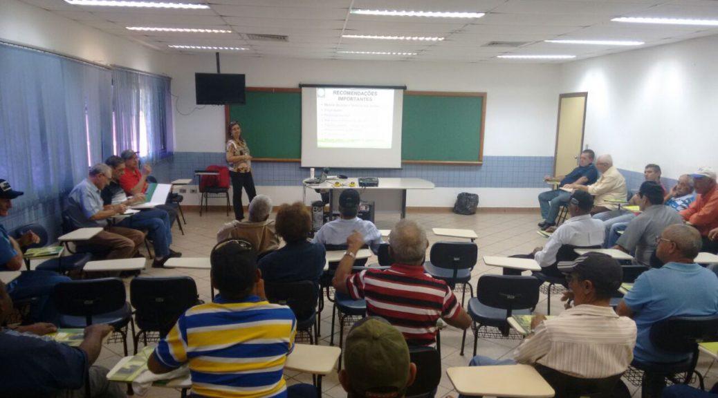 Detran realiza curso de atualização para a renovação da CNH