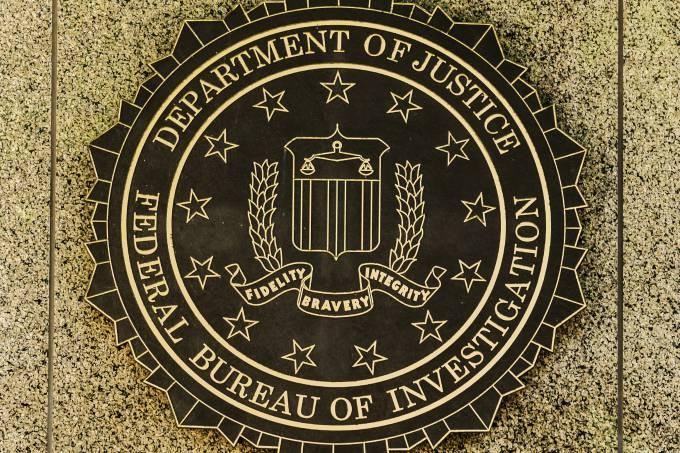 Ex-funcionário do FBI confessa ser agente da China