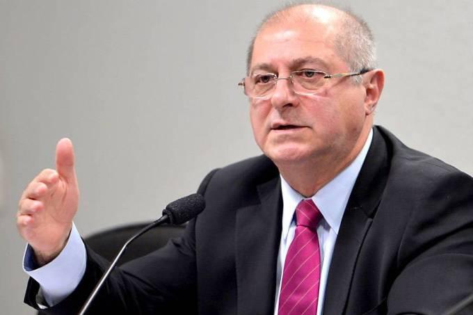 Justiça dá 10 dias para Bernardo responder à acusação do MP