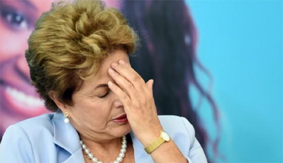 Por 59 votos a 21, Senado torna Dilma ré no impeachment