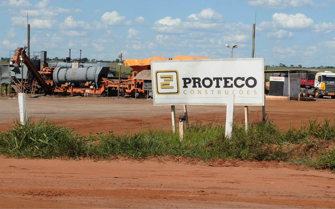 Governo suspende empreiteiras e cobra devolução de R$ 11,9 mi