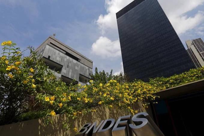 BNDES deve anunciar seu primeiro prejuízo semestral desde 2003