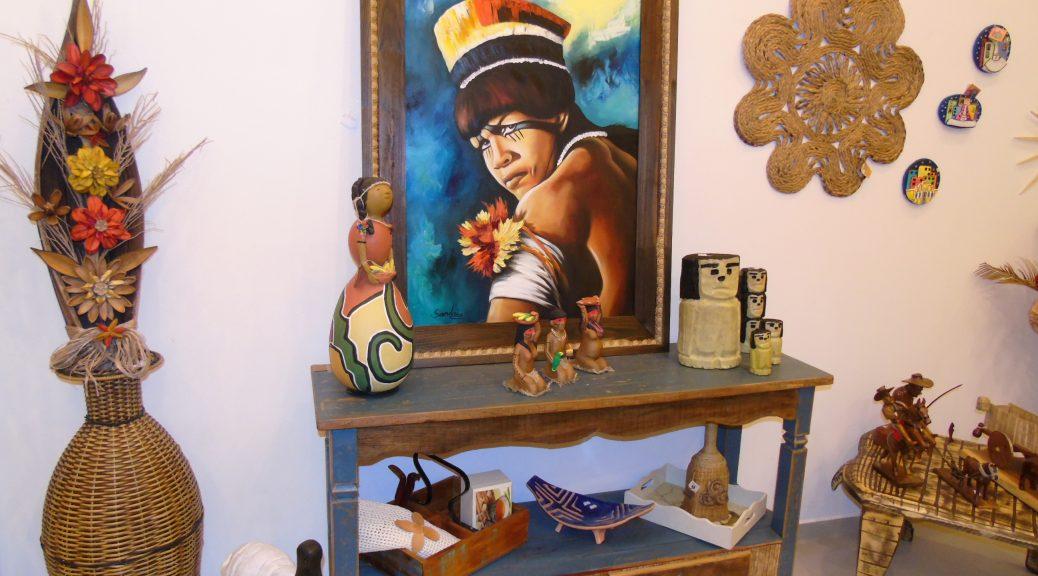 Funtrab promove exposição e comercialização de trabalhos artesanais referente ao Dia dos Pais