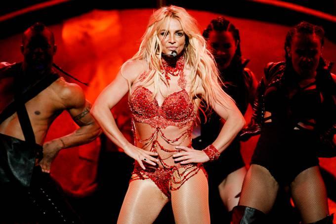 Britney Spears abusa do autotune em nova música