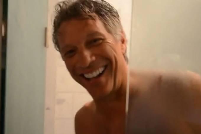 Cantor de chuveiro? Bon Jovi anuncia single direto do banho
