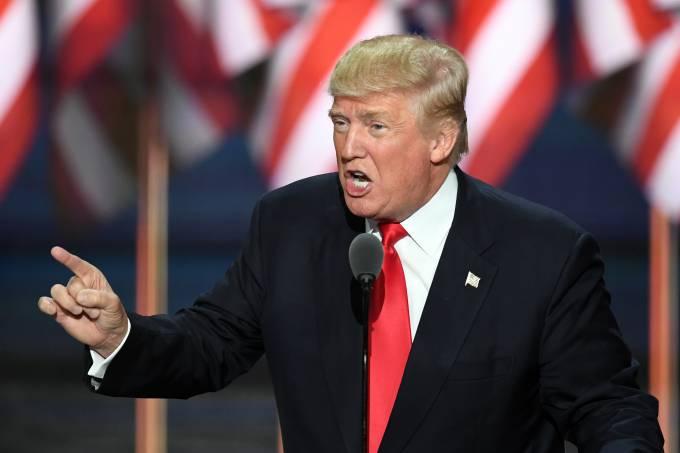 Republicanos pedem que partido corte financimento de Trump