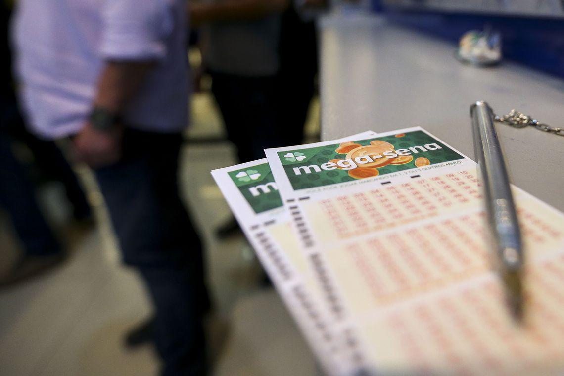 Mega-Sena pode pagar R$ 90 mi neste sãbado