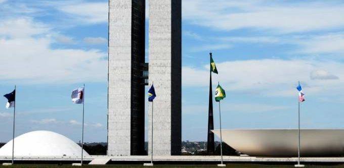 Operação da Polícia Civil cumpre mandados no DF