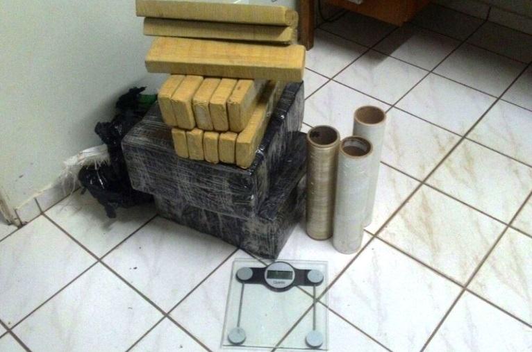 Quase 100 kg de droga estavam com pistoleiros