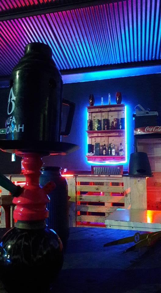 Confusão em tabacaria termina em pancadaria e tiros