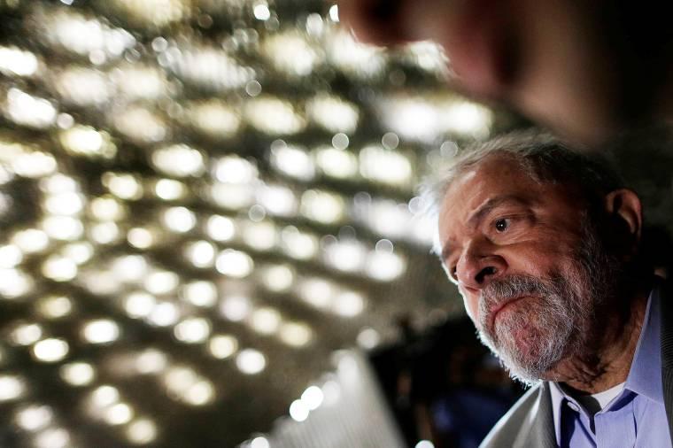 Escândalo do mensalão volta a assombrar Lula
