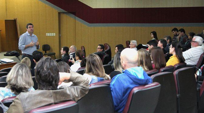 Conceitos precisam se traduzir em atitudes, diz secretário Riedel em evento na Iagro