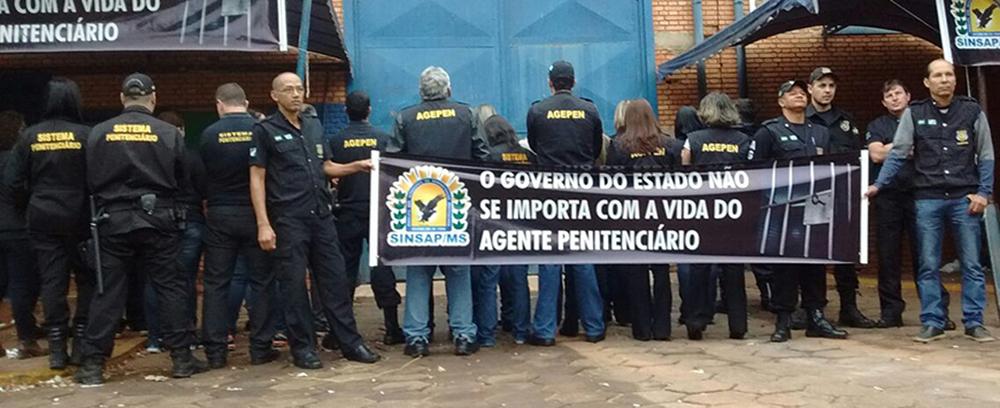 Agentes denunciam terror após descoberta de que PCC pediu morte de servidores