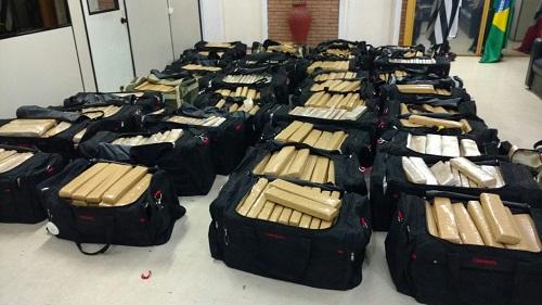 Oficiais vão a Osasco para interrogar cabos traficantes