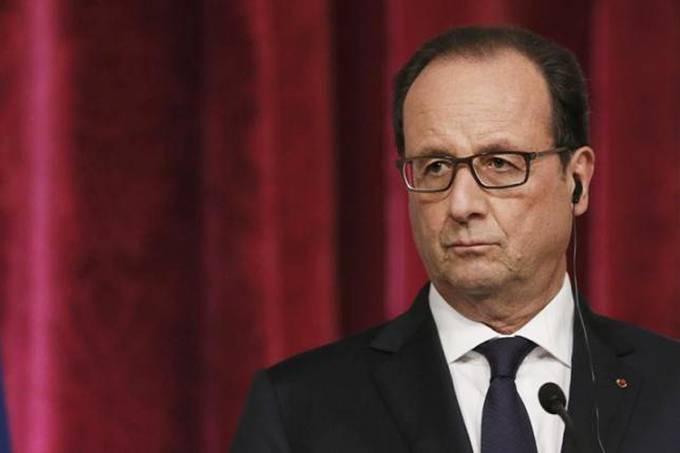 Hollande diz que polícia impediu “atentado iminente” no país