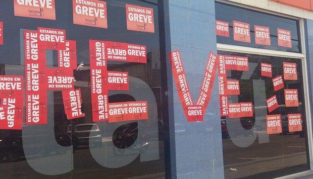 Bancos oferecem reajuste de 7% a funcionários