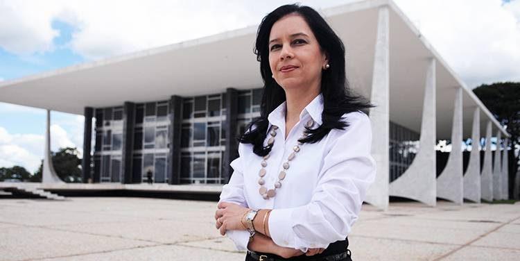 Temer confirma Grace Mendonça como nova AGU