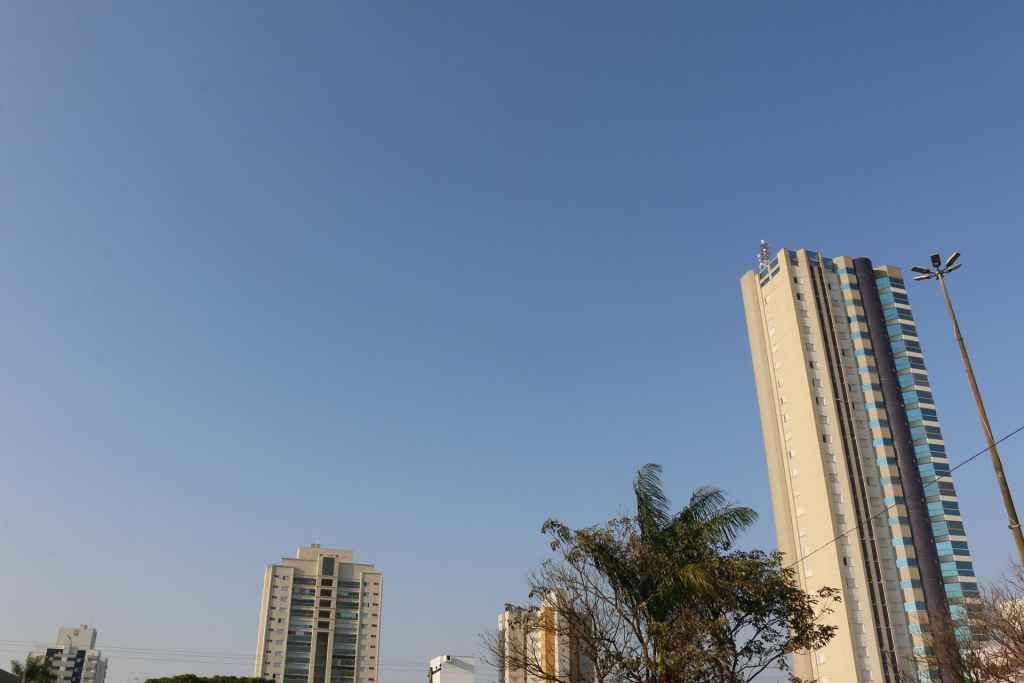 Sábado com clima estável e pancadas de chuva em MS