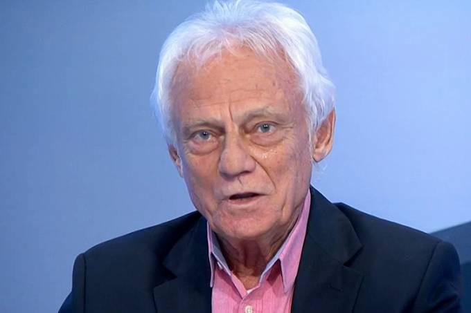 Morre, aos 74 anos, o jornalista Raul Quadros