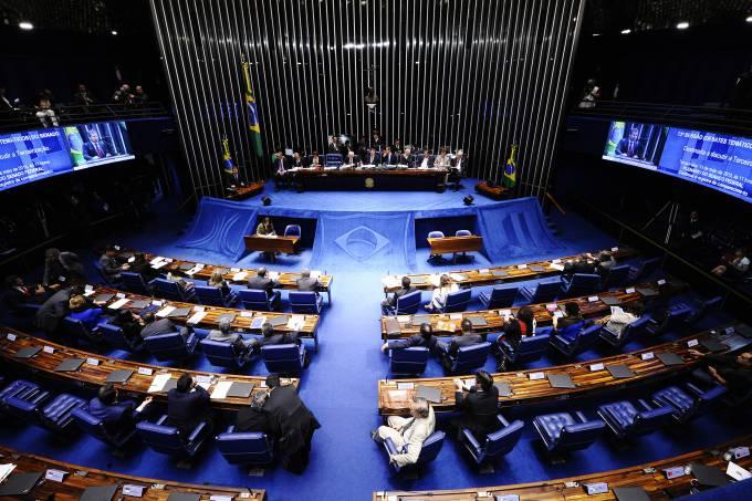 Senado aprova lei que endurece punições para tráfico de pessoas