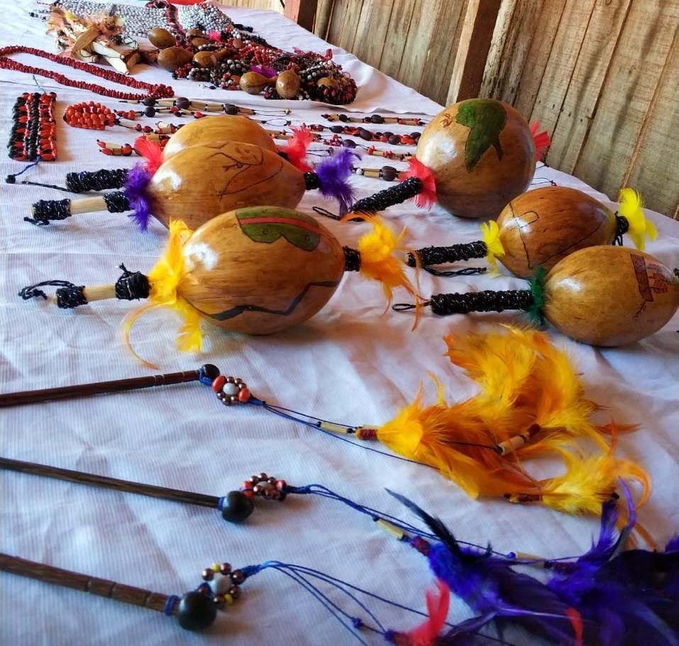 Mulheres indígenas mostram produção artesanal neste sábado