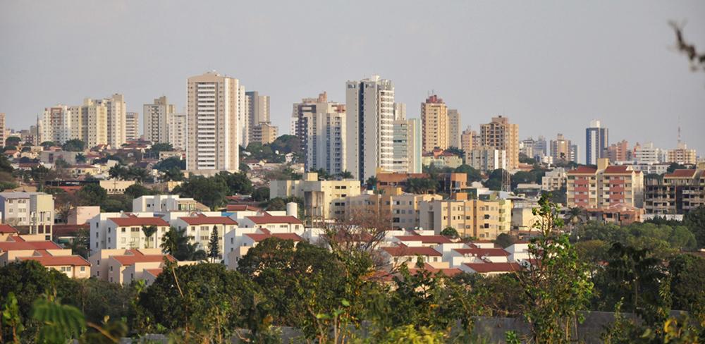 Primavera terá temperaturas altas e alerta de enchentes