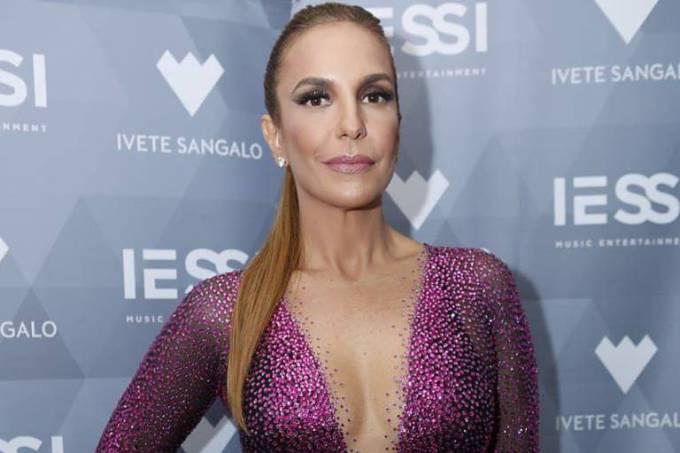Ivete Sangalo brilha no vestido de sereia da travesti Michelly X