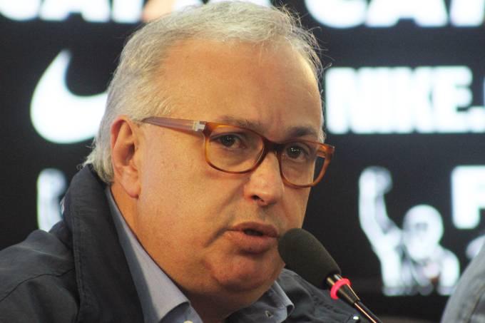 Presidente do Corinthians critica torcida