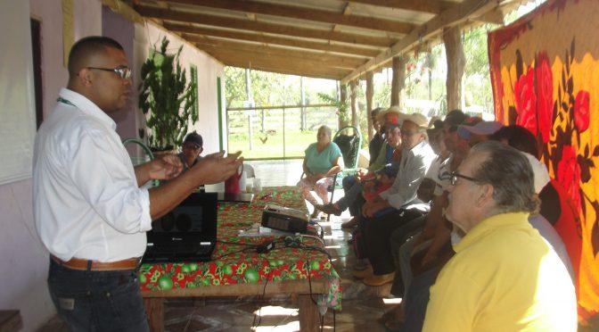 Agraer de Bela Vista ministra curso sobre fruticultura para assentados